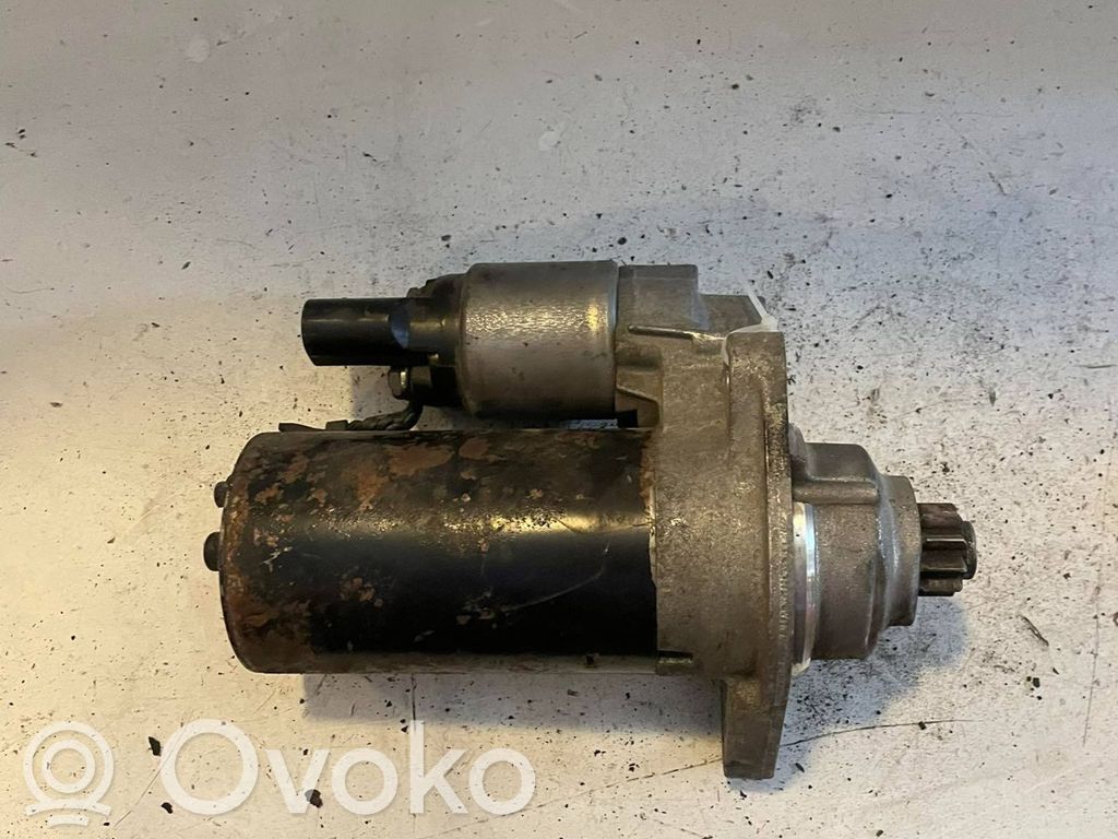 Volkswagen PASSAT B6 Starteris 