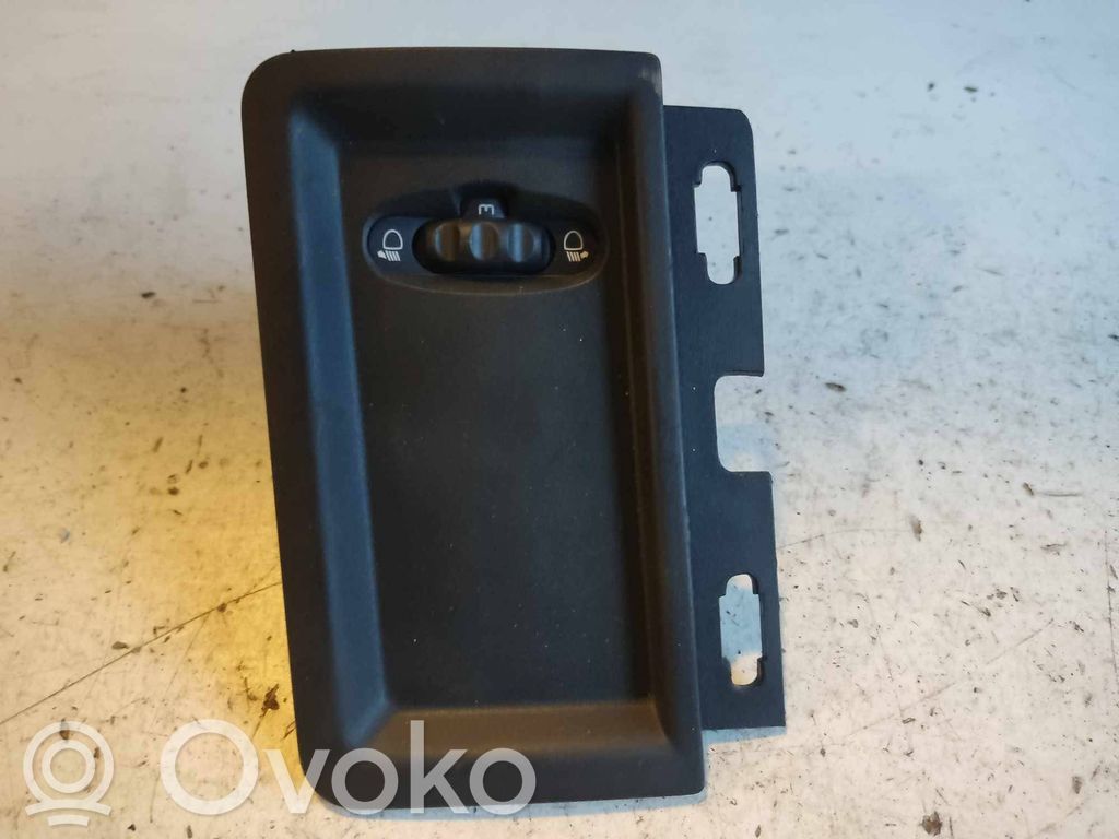 Headlight level height control switch   8200632404
