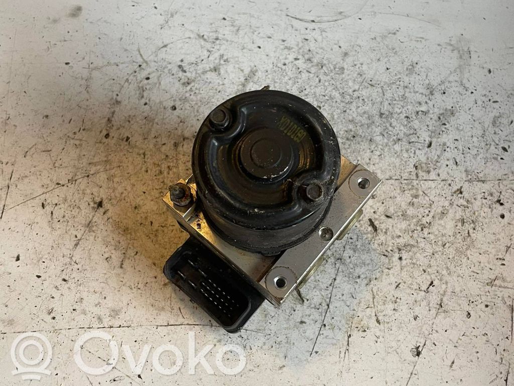 Hyundai Coupe ABS bloks 