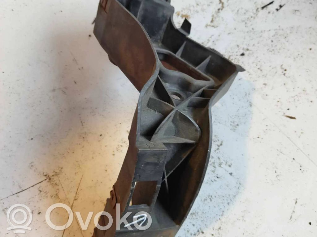 Rear bumper mounting bracket   4E0853914L