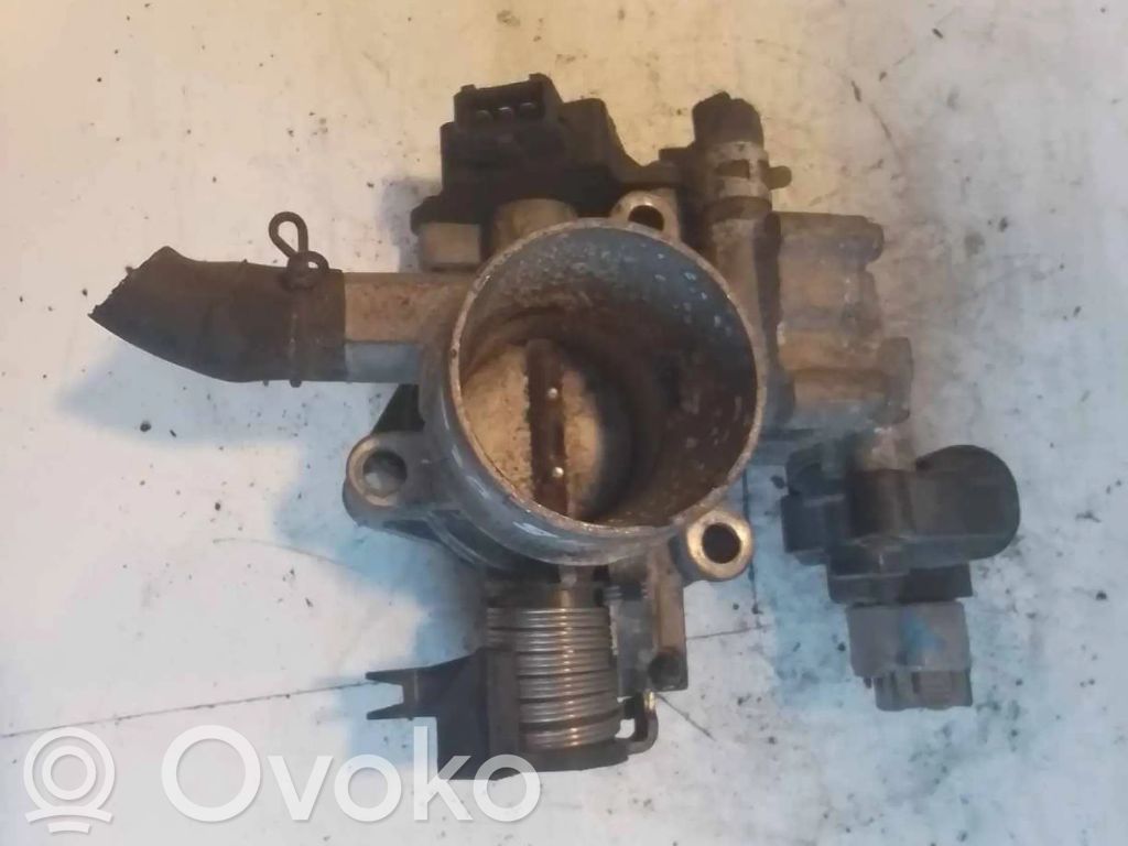 Toyota Corolla E120 E130 Droselinė sklendė 