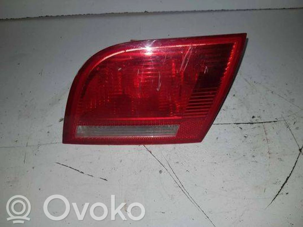 Audi A3 S3 8P Lampy tylnej klapy bagażnika 