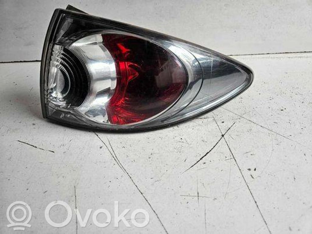 Mazda 6 Aizmugurējais lukturis virsbūvē 