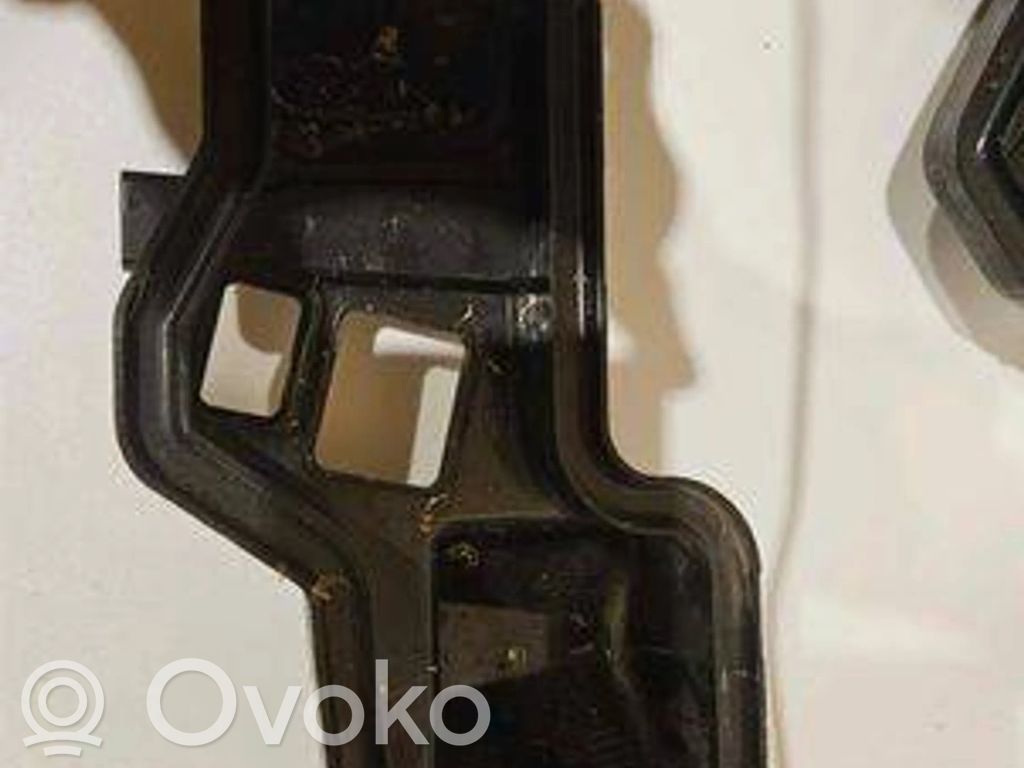 Audi A6 S6 C5 4B Osłona żarówki lampy przedniej 