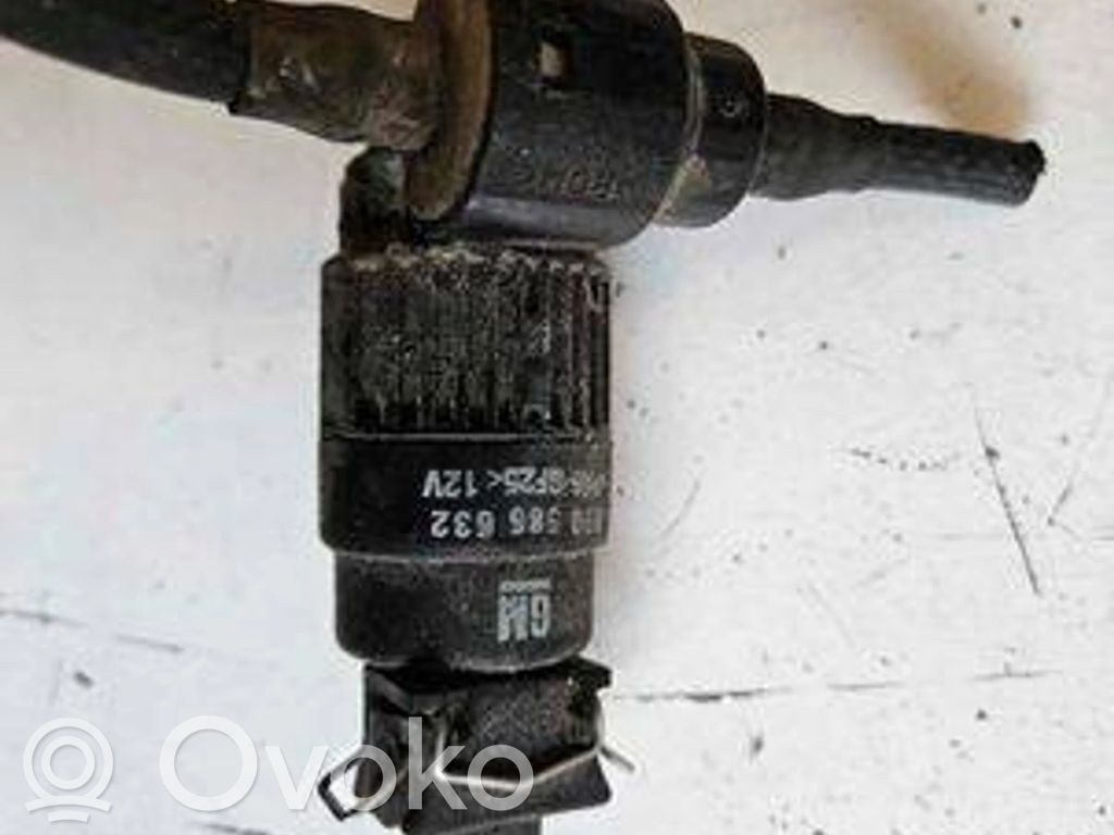 Opel Vectra B Windscreen/windshield washer pump 