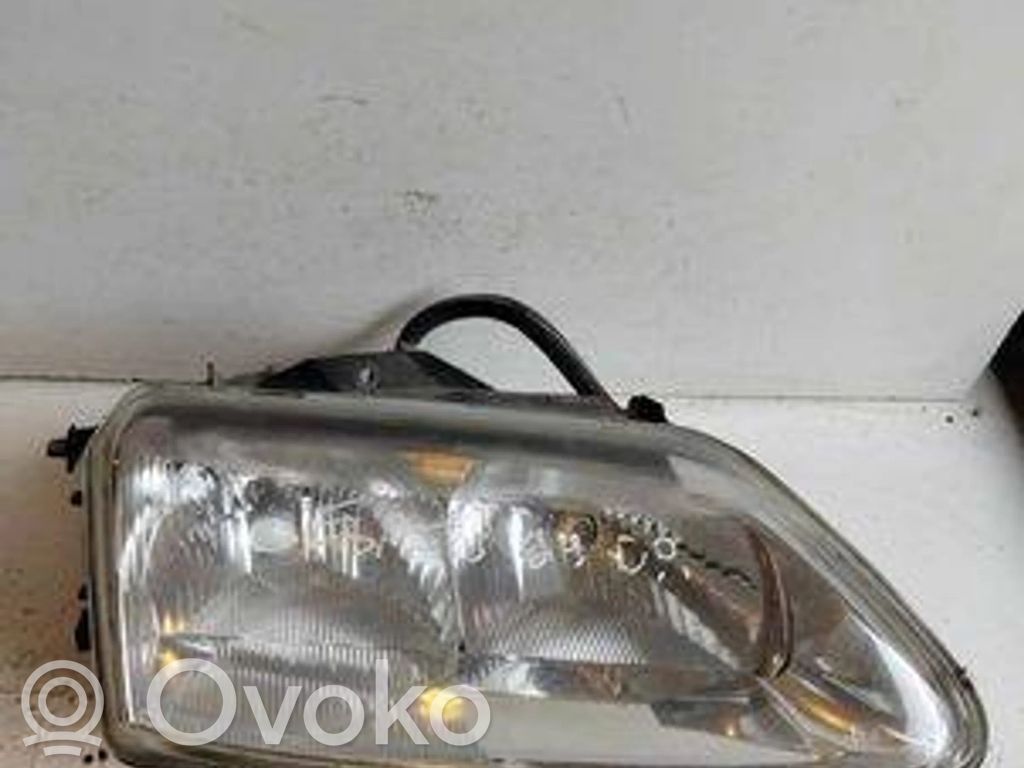 Scheinwerfer   89002587