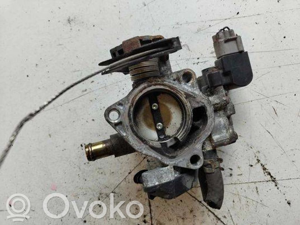 Toyota Avensis T220 Droselinė sklendė 