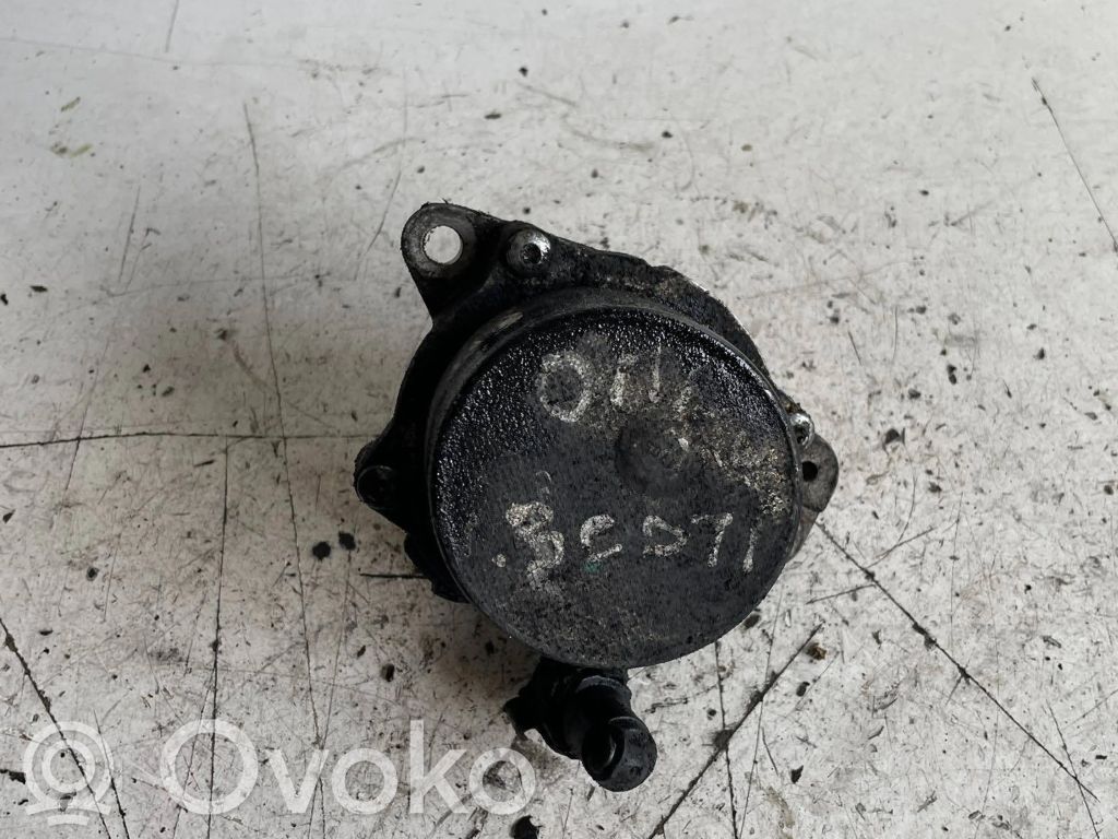 Alipainepumppu   73501167,093178178,1206026,1206572,1539104,18130N86J00,55221037,55268136,670050980,9S512A451BA