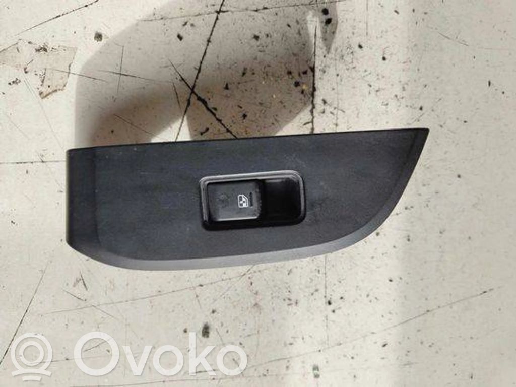 Subaru Legacy Electric window control switch 