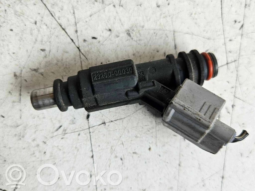 Toyota Corolla Verso E110 Inyector de combustible 