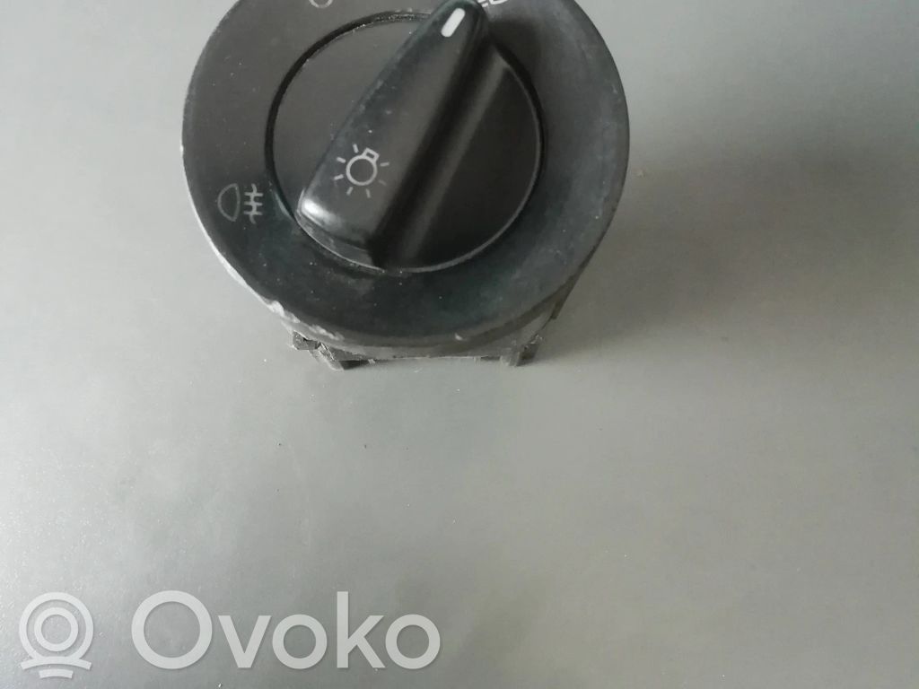 Volkswagen Golf IV Interruptor de luz 