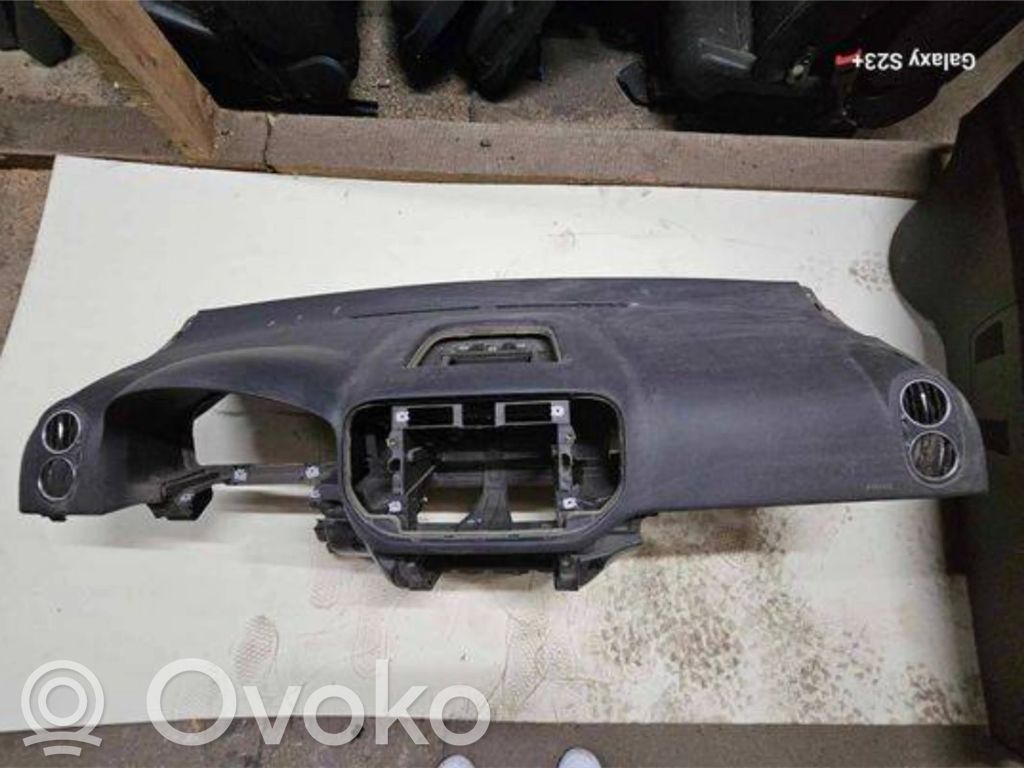 Volkswagen Golf Plus Panelė 