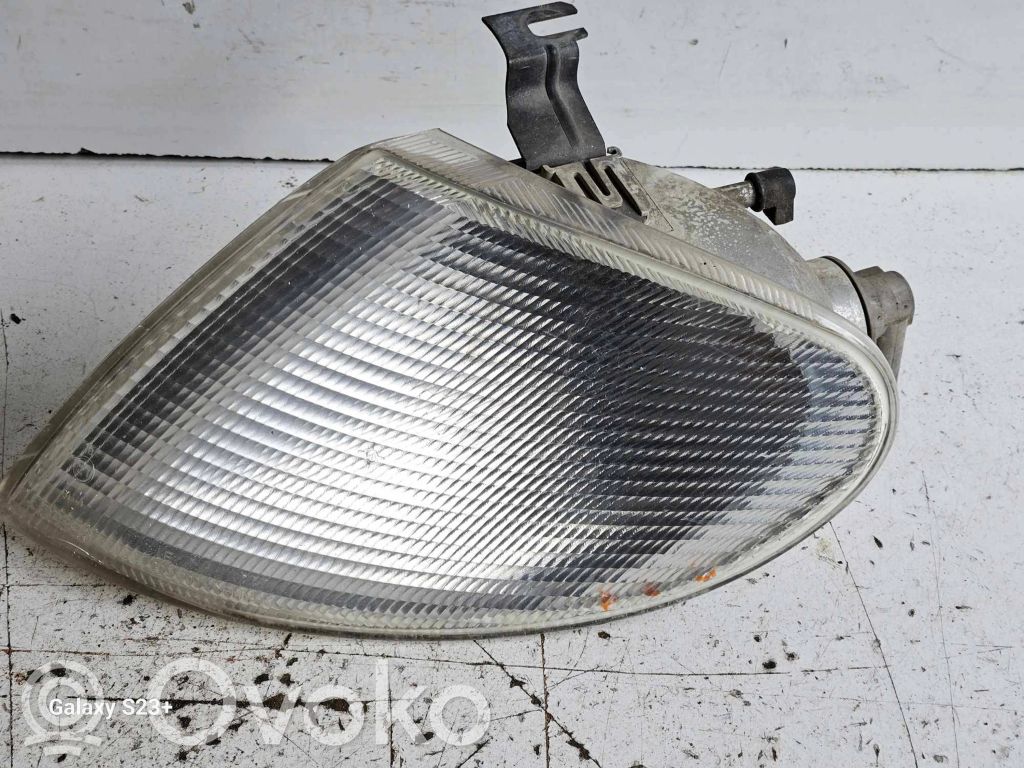 Ford Galaxy Front indicator light 