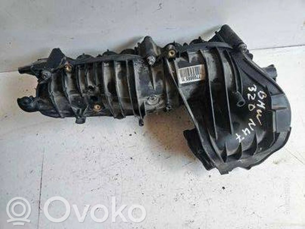 Intake manifold   7798885