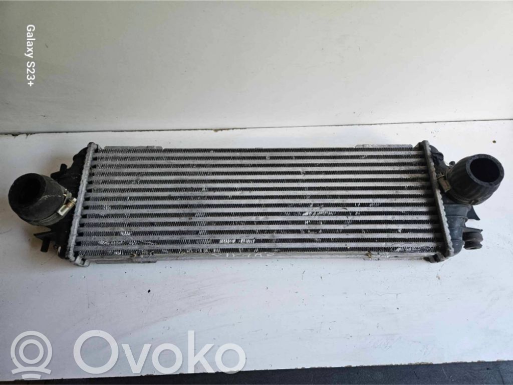 Opel Vivaro Interkūlerio radiatorius 
