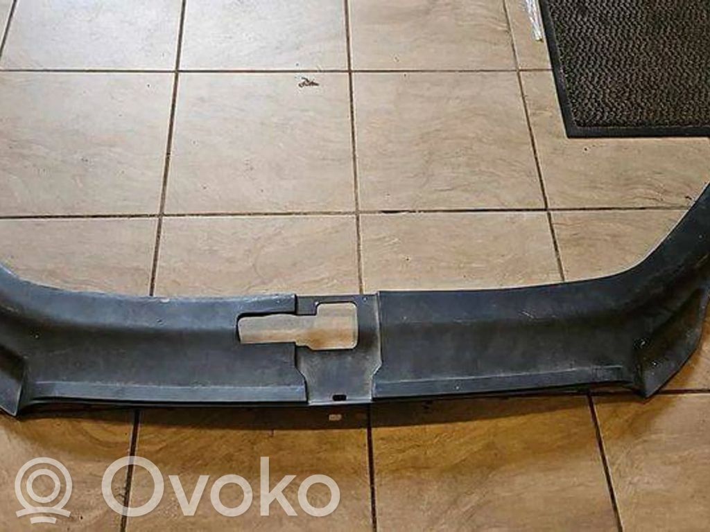 Audi Q7 4L Radiator trim 