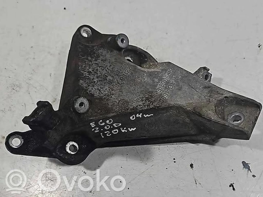 BMW 5 E60 E61 Engine mounting bracket 