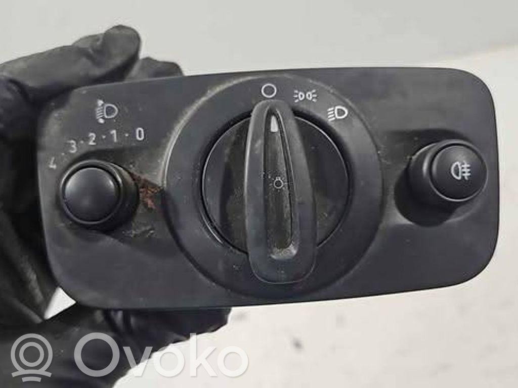 Ford Fiesta Light switch 