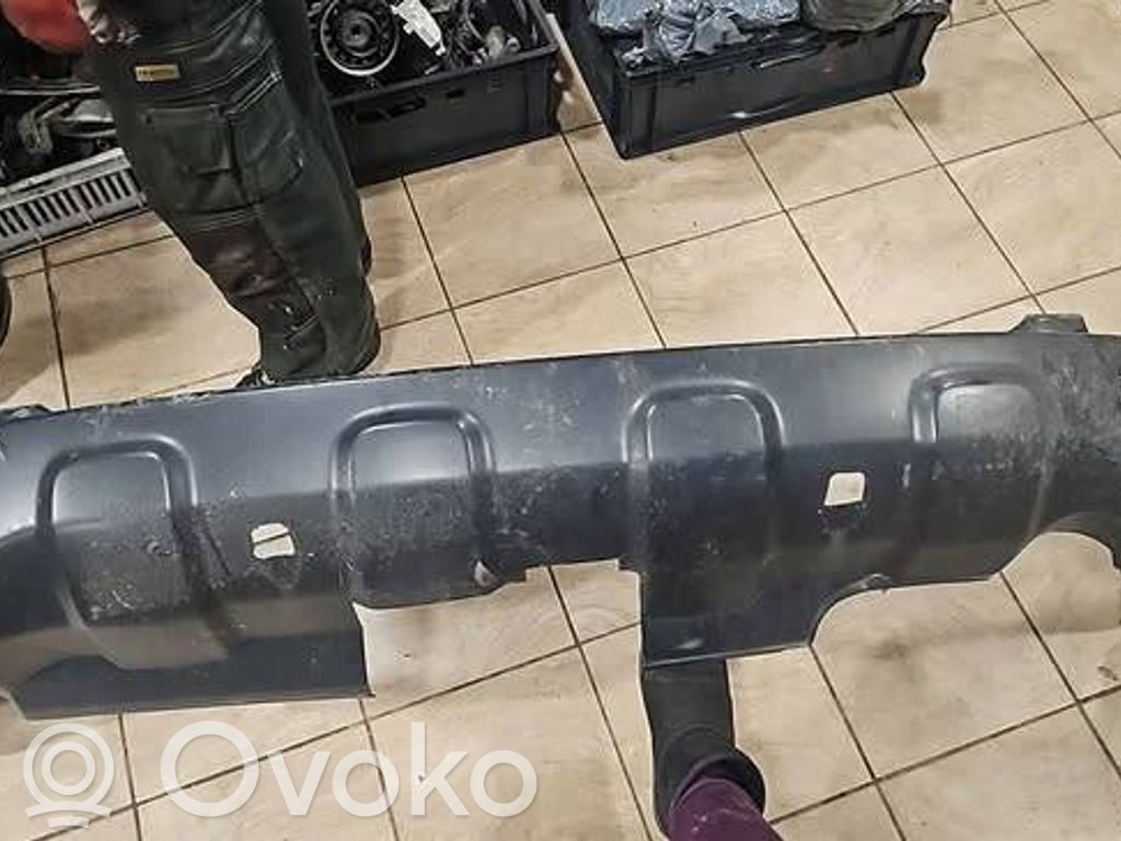 Honda CR-V Moldura inferior del parachoques trasero 