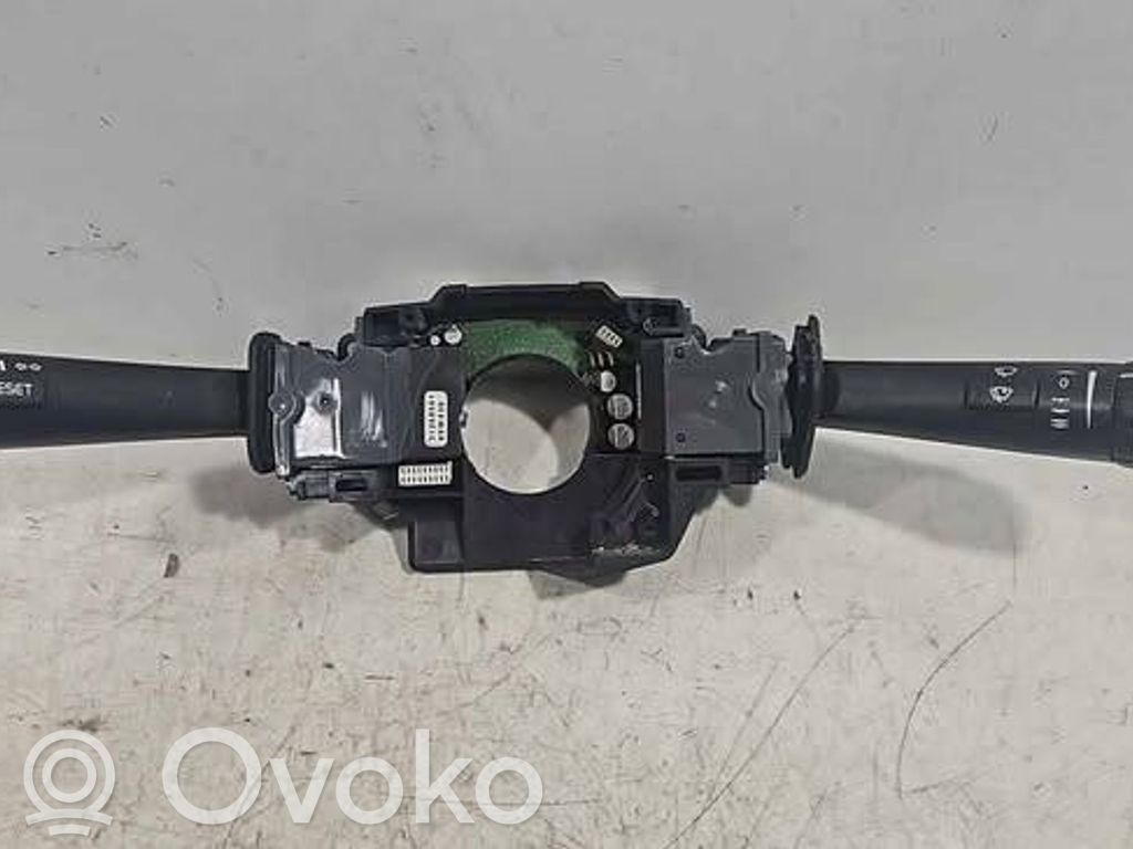 Volvo XC90 Wiper turn signal indicator stalk/switch 