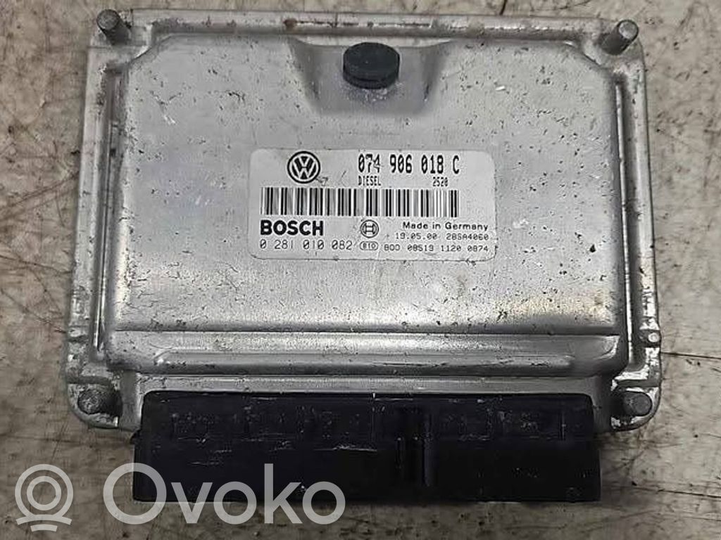 Volkswagen Transporter - Caravelle T4 Engine control unit/module 