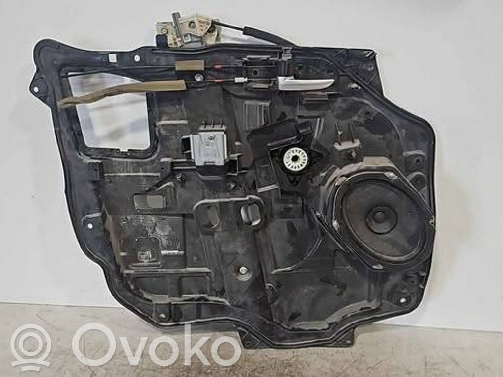 Mazda 5 Mecanismo para subir la puerta delantera sin motor 