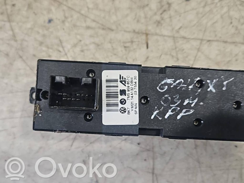 Electric window control switch   7M5959857C,03755420,YM2114A132