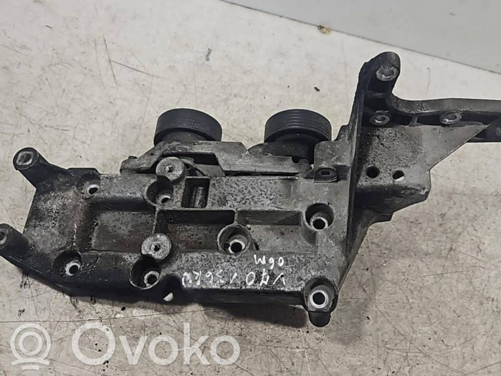 Engine mounting bracket   30757168