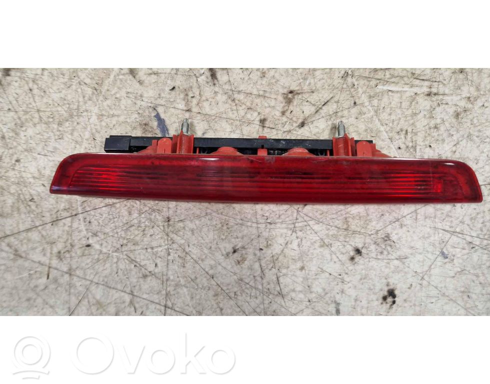 Peugeot 308 Third/center stoplight 