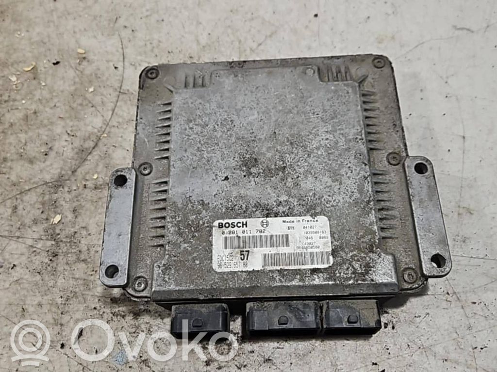 Peugeot 307 Engine control unit/module 