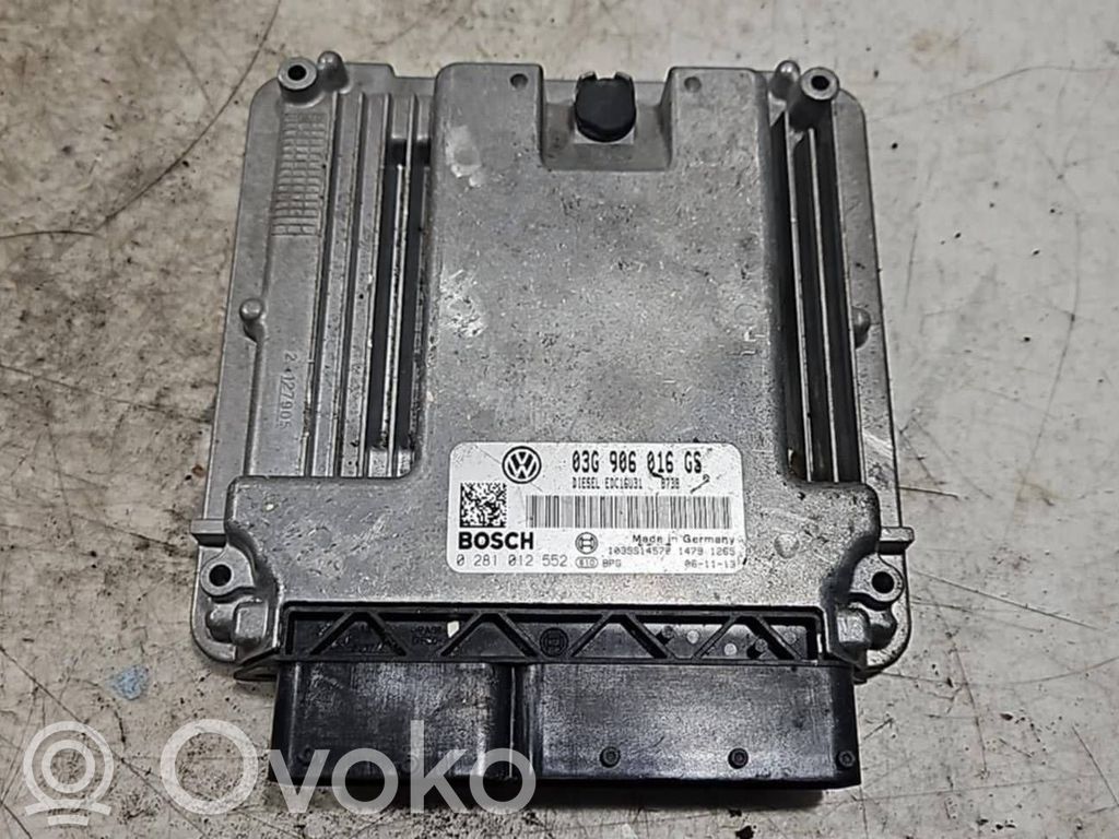 Volkswagen PASSAT B6 Engine control unit/module 