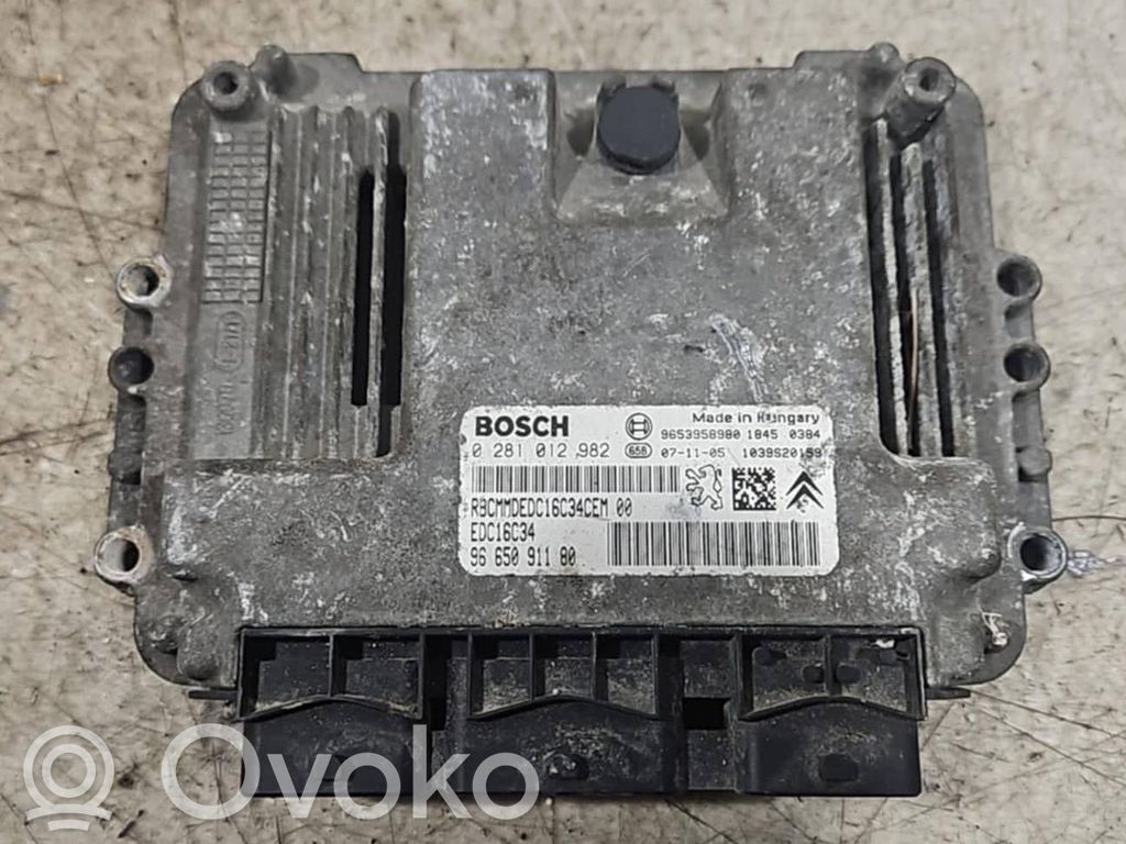 Opel Astra H Engine control unit/module 