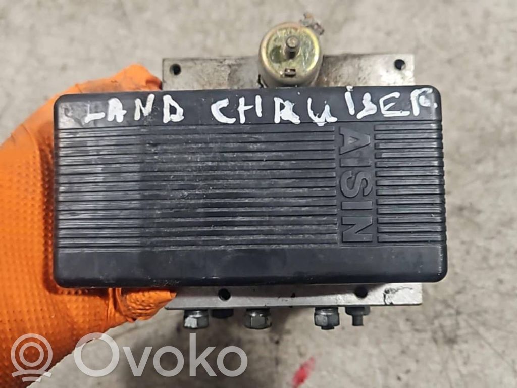 Toyota Land Cruiser (J100) Блок ABS 