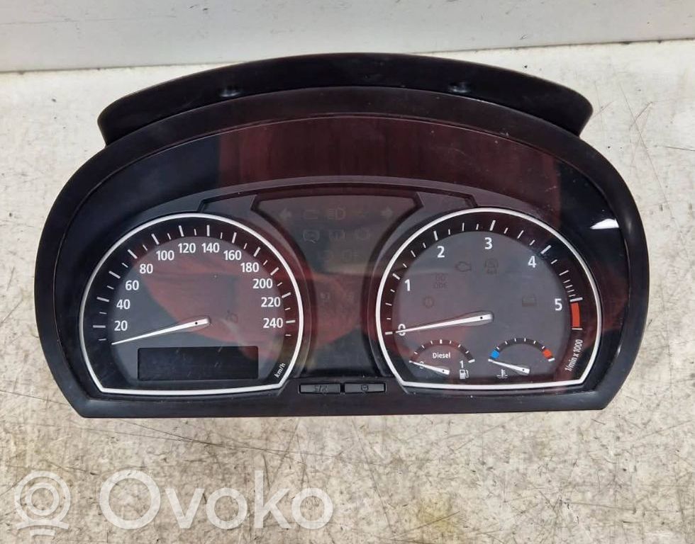 BMW X3 E83 Speedometer (instrument cluster) 