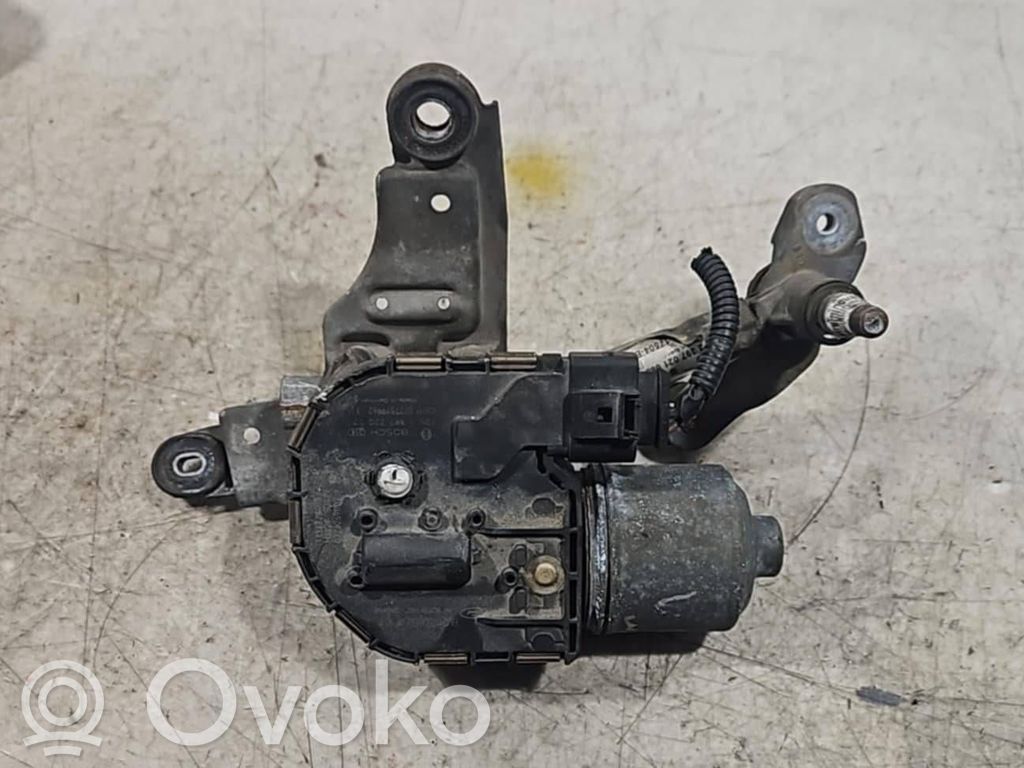 Ford Galaxy Etupyyhkimen vivusto ja moottori 