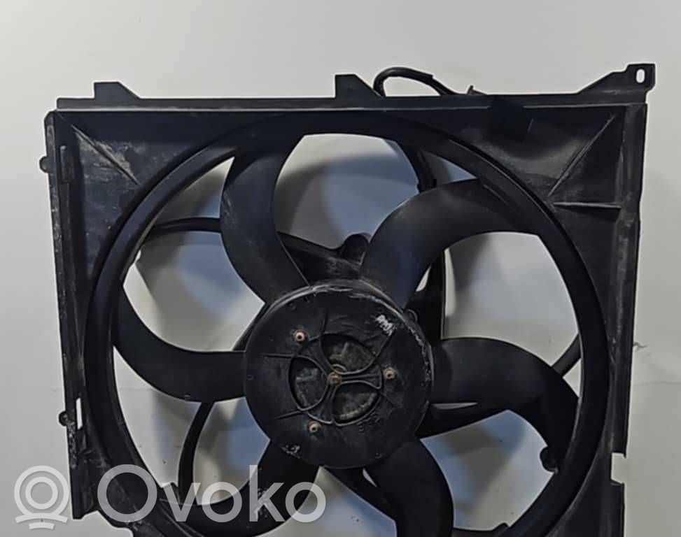 BMW X3 E83 Elektrisks radiatoru ventilators 
