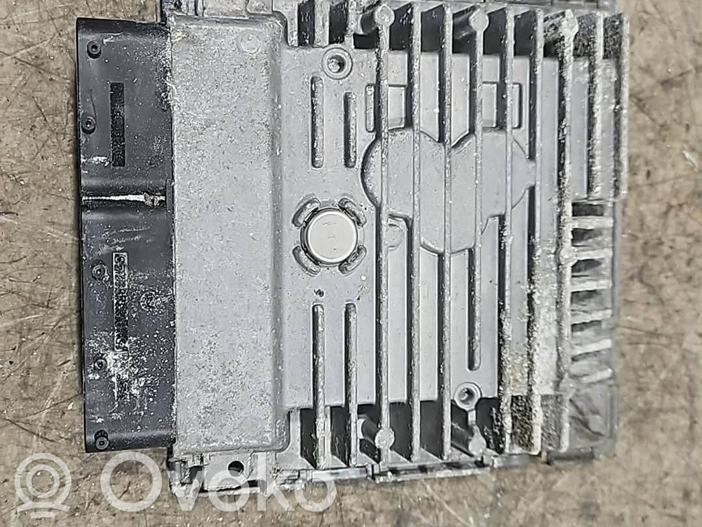 Volkswagen PASSAT B6 Engine control unit/module 