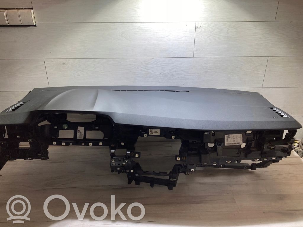 Renault Clio V Panelė 