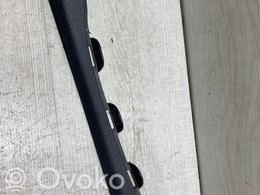 Inny element deski rozdzielczej   8Y0868203