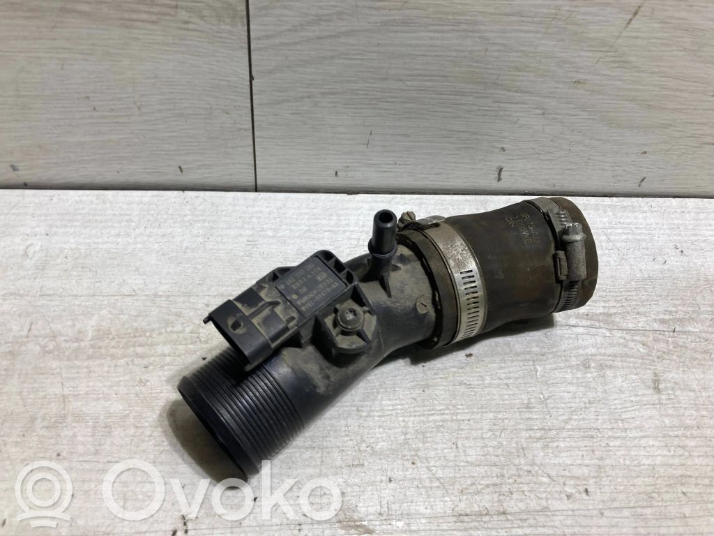 Ford C-MAX II Intercooler hose/pipe 