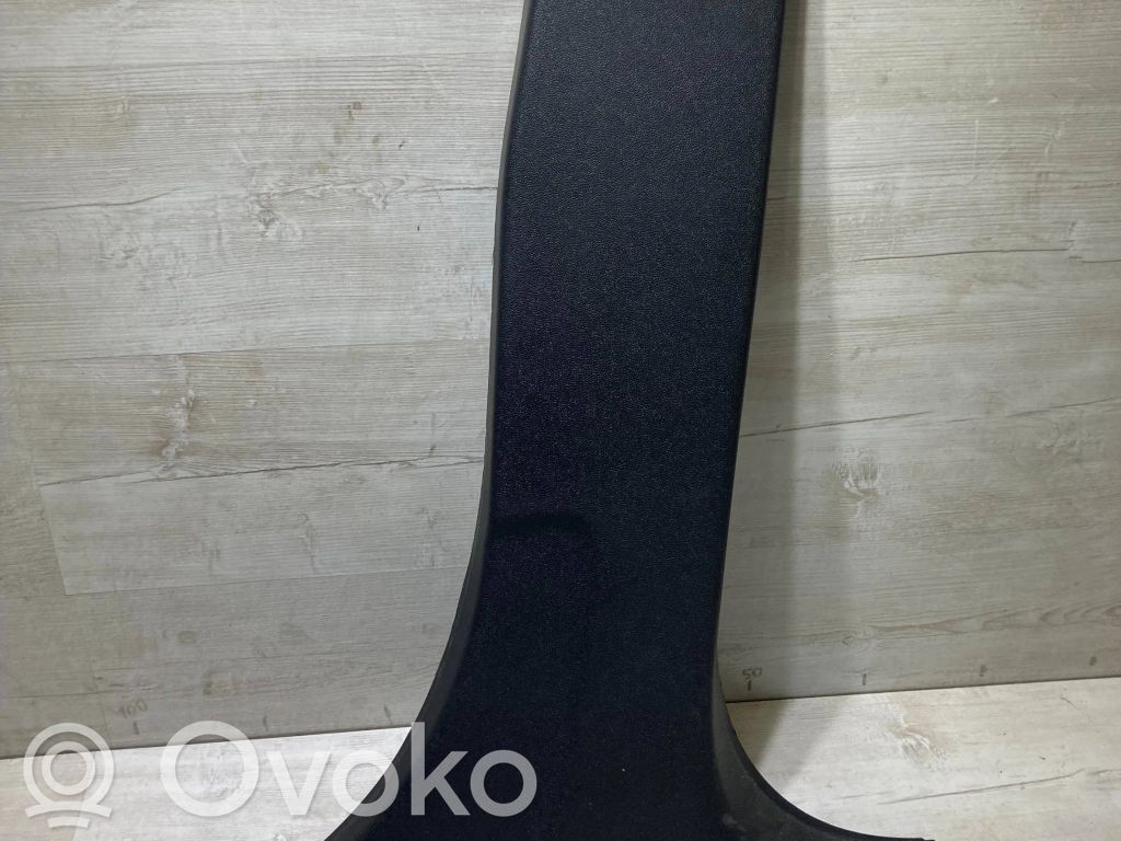 Osłona dolna słupka / B   H1BBA243W06ADW,GZ3UA,H1BBA243W06B