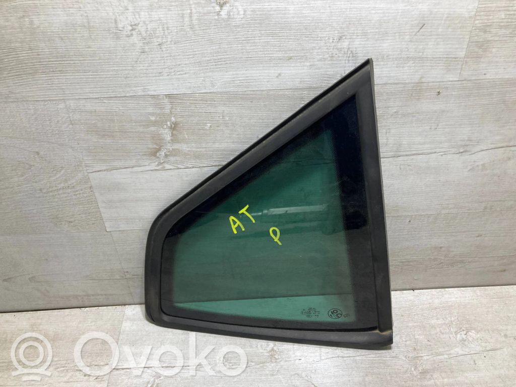 Seat Ateca Rear side window 
