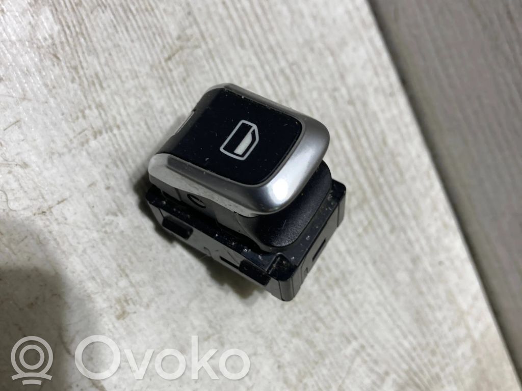 Audi A3 S3 8V Electric window control switch 