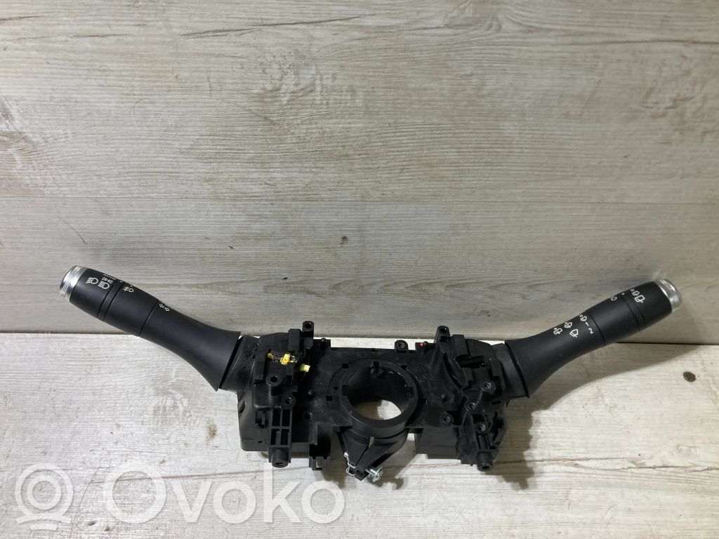 Renault Clio V Wiper turn signal indicator stalk/switch 