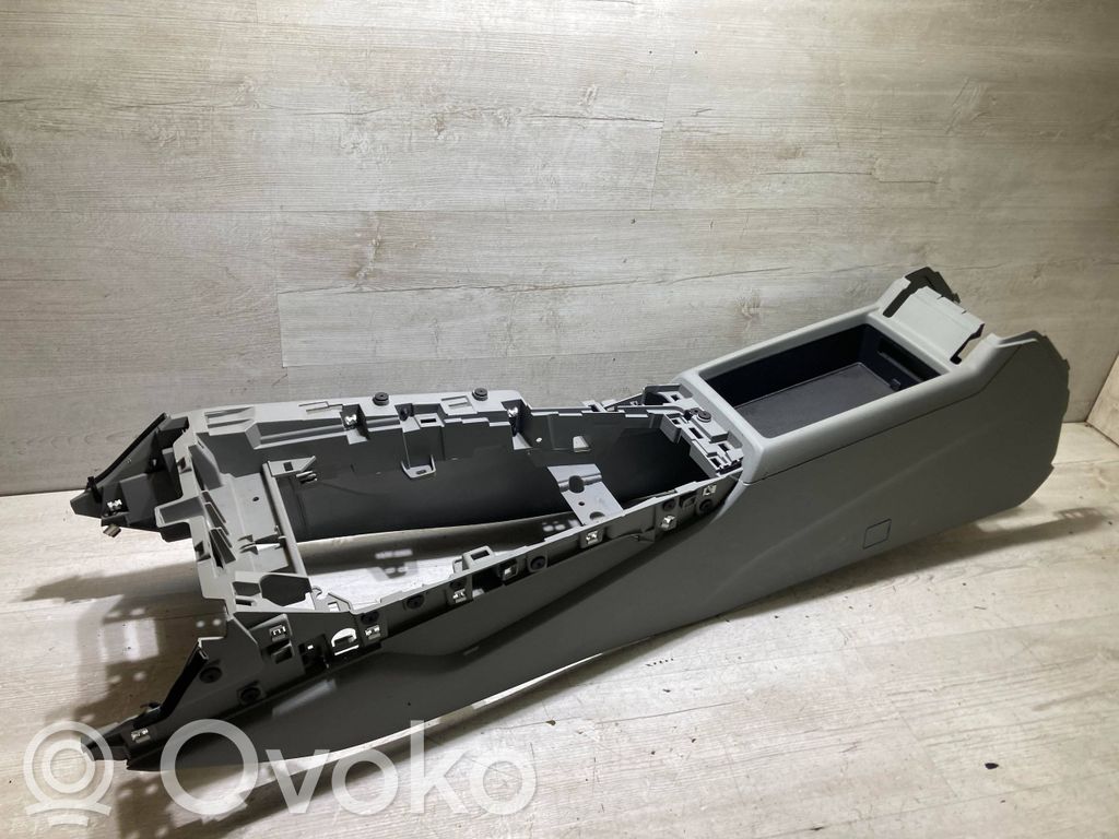 Audi A4 S4 B9 Consola central 