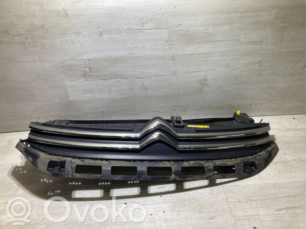Citroen C3 Priekšējais režģis 