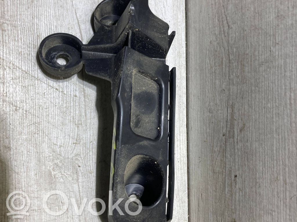 Citroen C3 Takapuskurin kannake 