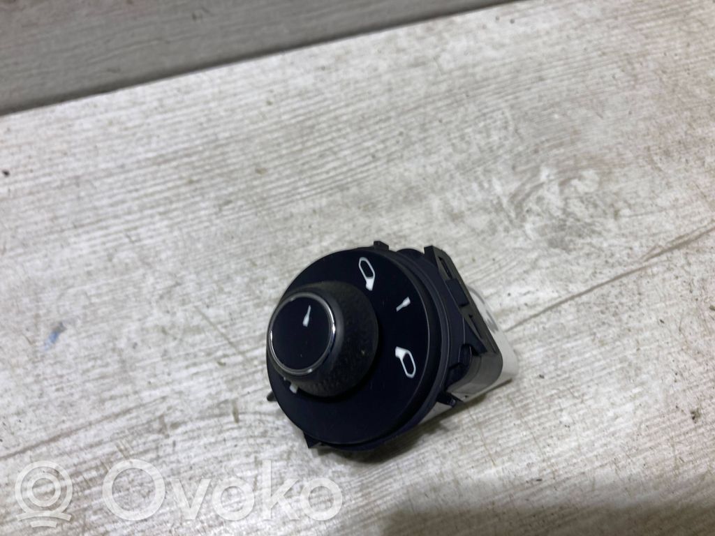 Citroen C3 Wing mirror switch 