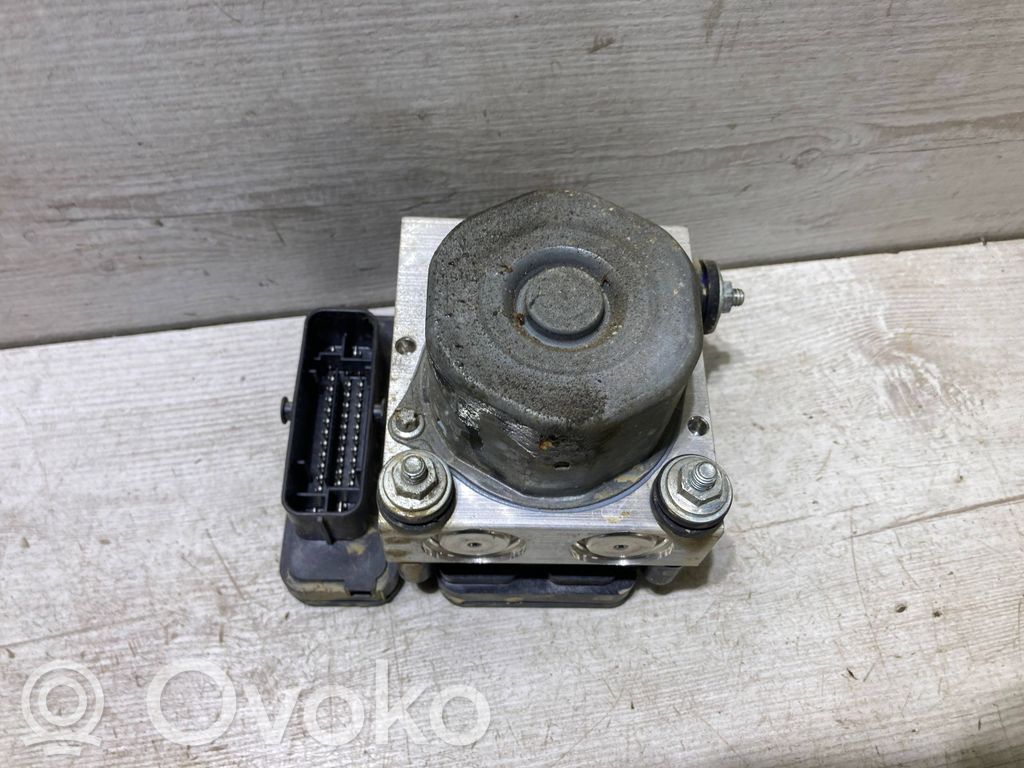 Nissan Micra K14 Bomba de ABS 