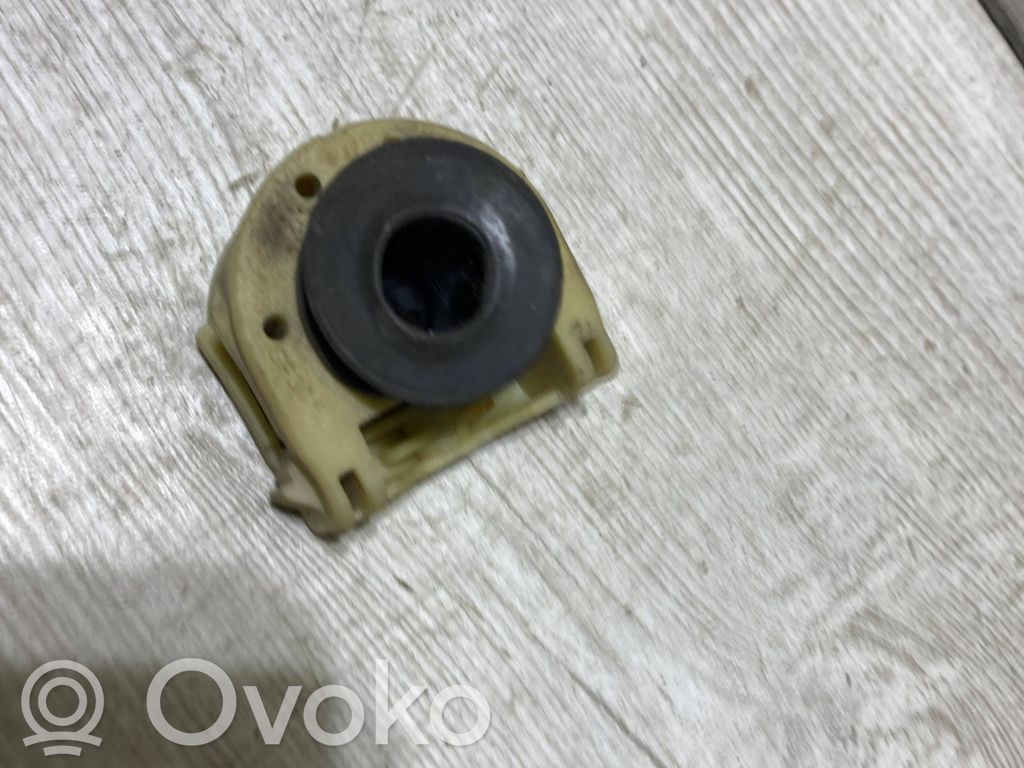 Opel Crossland X Radiator mount bracket 